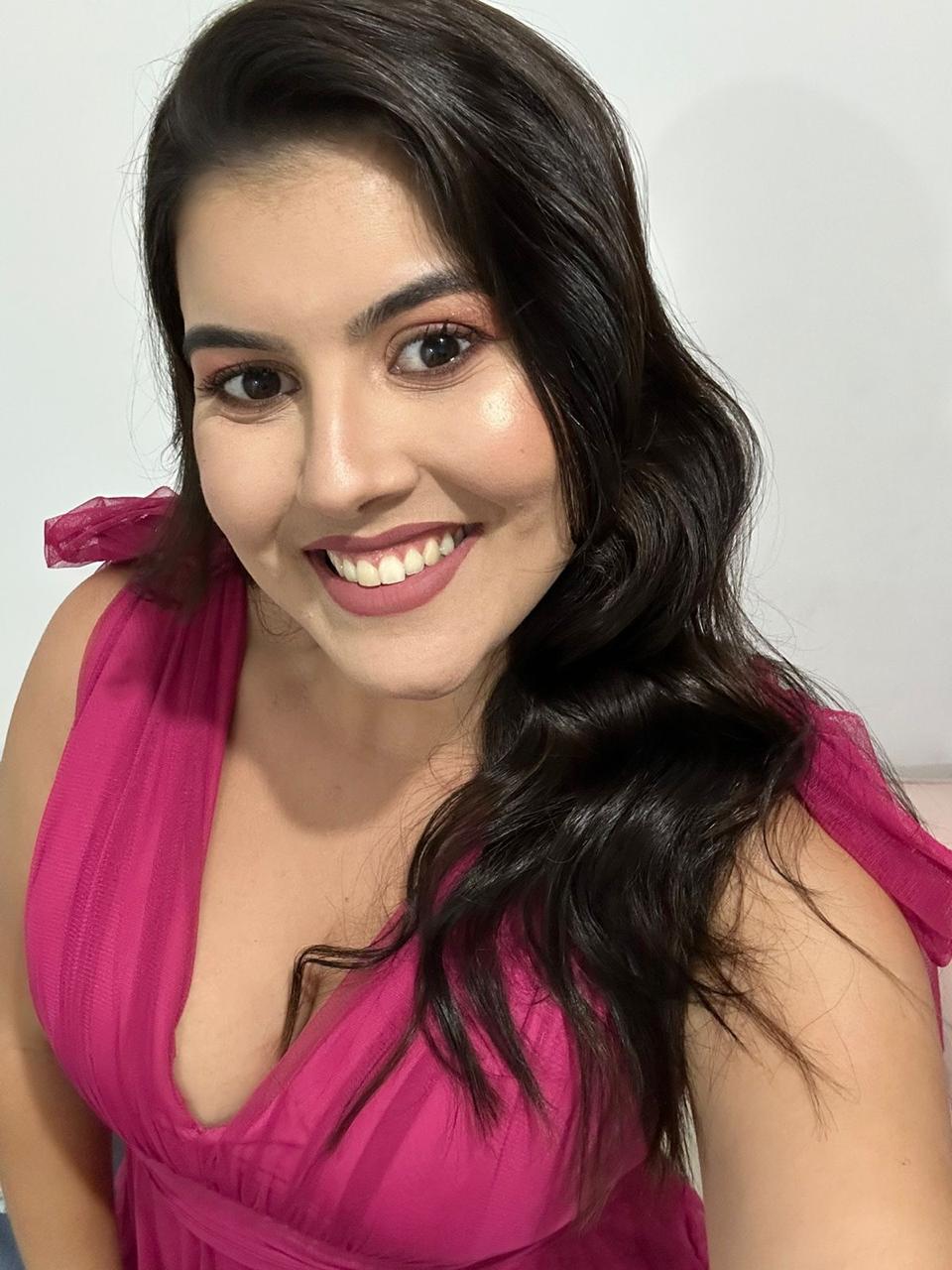 Thaíris Lopes Fernandes